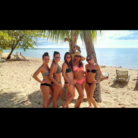 Meet your Posher, Gina - Picture 3 of 3